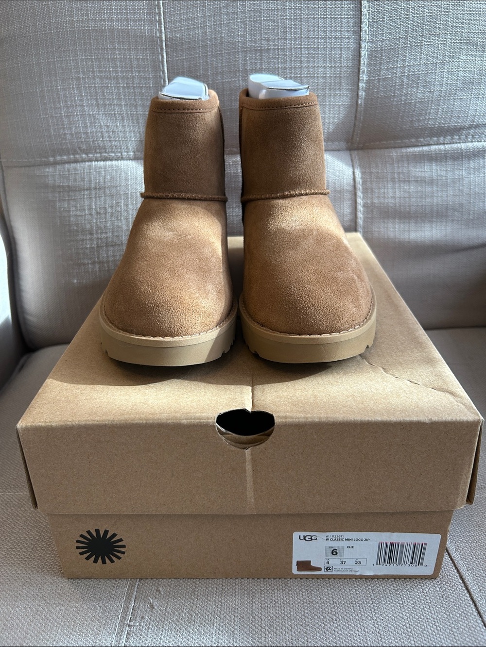 UGG Classic Mini-Logo Suede Boots - Brown Size 6